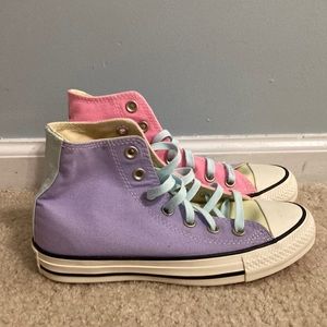 Multicolored converse